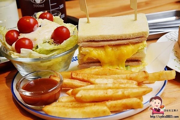 桃園區美食-長腿實驗室-抹茶融岩蛋糕太誘人,IG超熱門打卡點再度塞爆 @民宿女王芽月-美食.旅遊.全台趴趴走