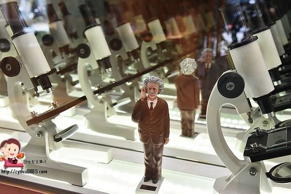 桃園區美食-長腿實驗室-抹茶融岩蛋糕太誘人,IG超熱門打卡點再度塞爆 @民宿女王芽月-美食.旅遊.全台趴趴走