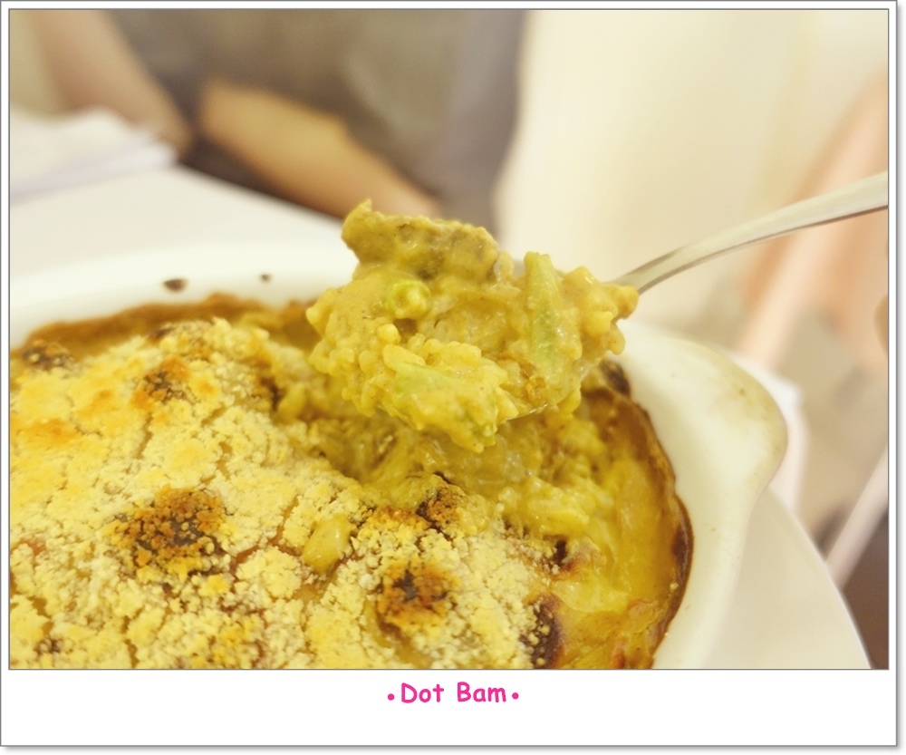 雨菓西餐 起司咖哩辣味牛肉焗飯 2.JPG