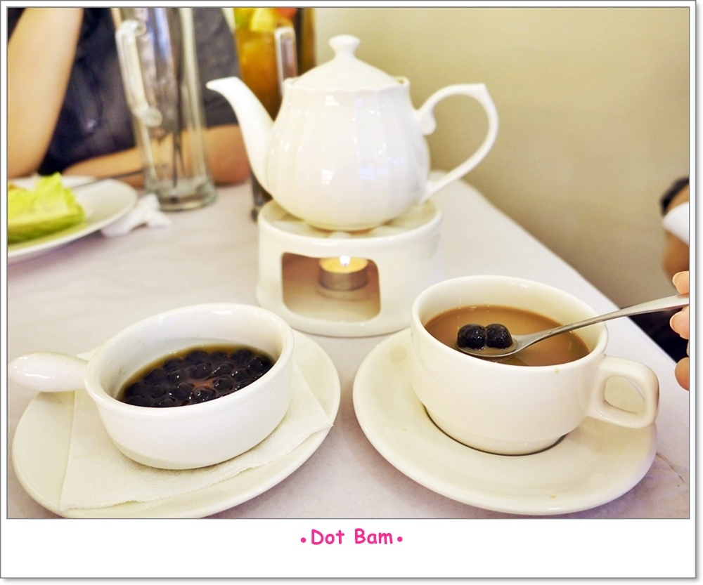 雨菓西餐 杭菊普洱珍珠鮮奶茶.JPG