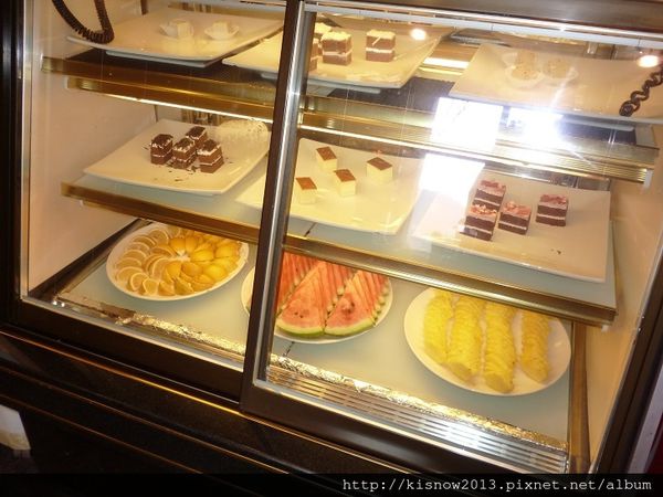 福格13-蛋糕櫃.JPG
