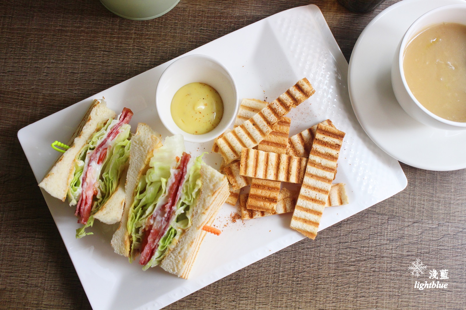 桃園龜山美食：淺藍 × 37cafe～幽靜巷弄的高cp值義大利麵燉飯，還有六種口味手作乳酪球