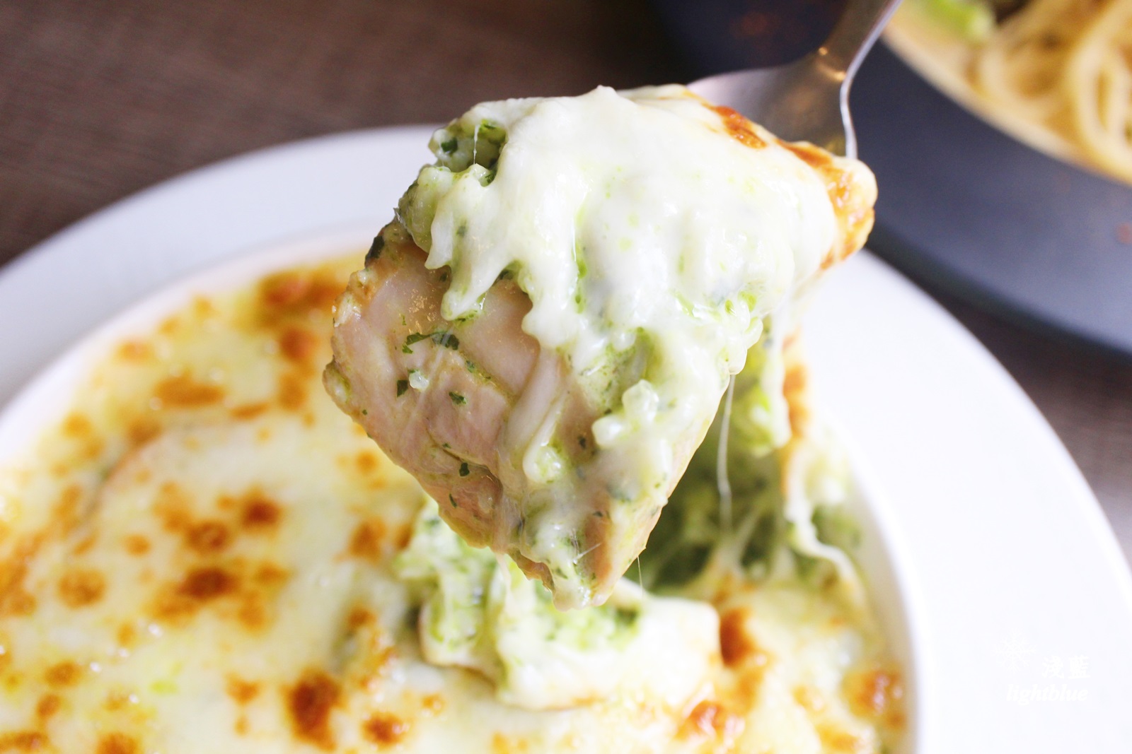 桃園龜山美食：淺藍 × 37cafe～幽靜巷弄的高cp值義大利麵燉飯，還有六種口味手作乳酪球