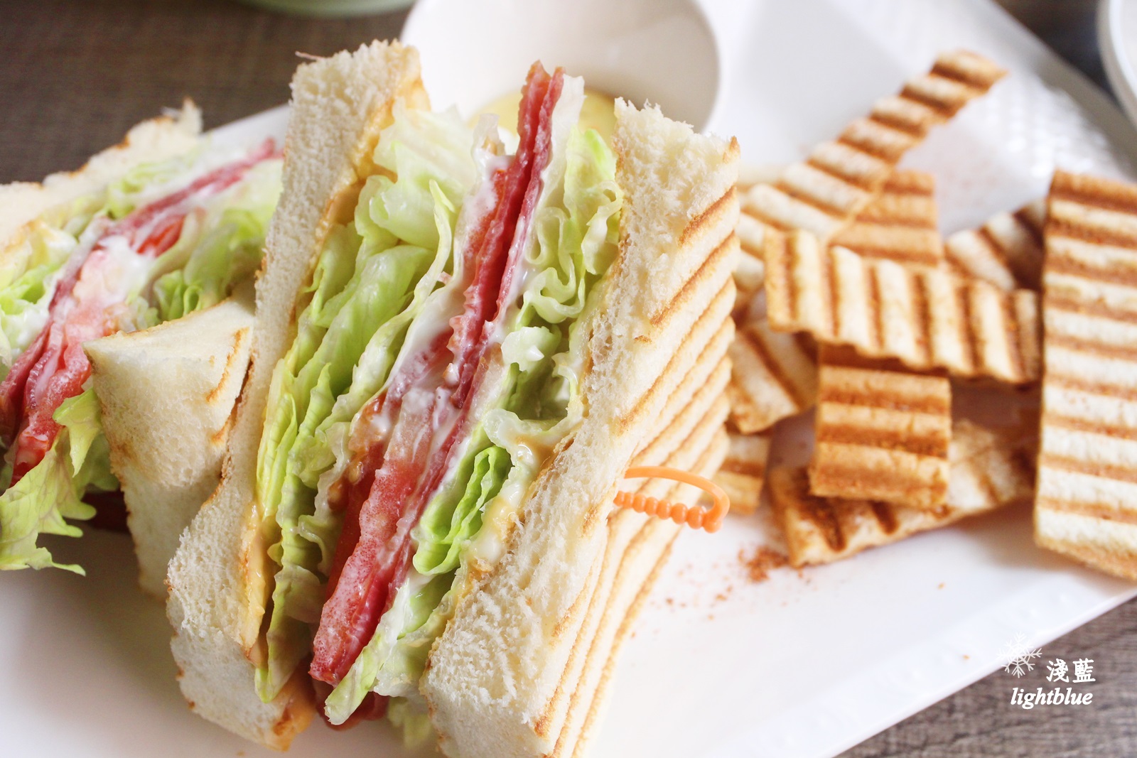 桃園龜山美食：淺藍 × 37cafe～幽靜巷弄的高cp值義大利麵燉飯，還有六種口味手作乳酪球