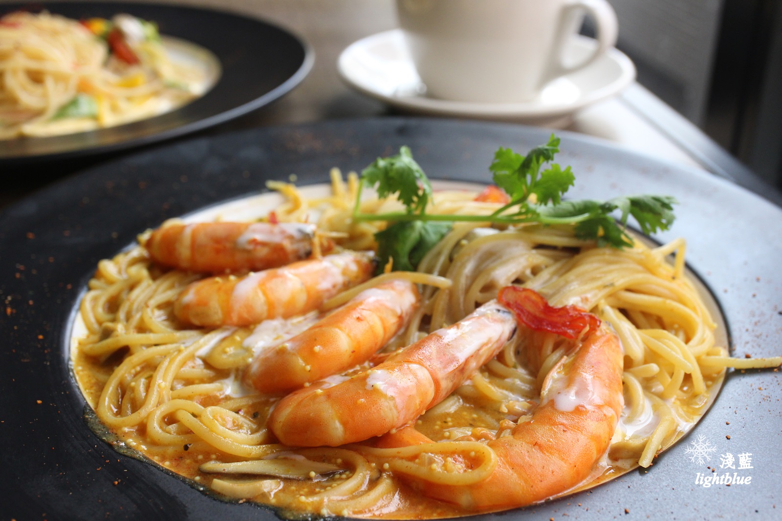 桃園龜山美食：淺藍 × 37cafe～幽靜巷弄的高cp值義大利麵燉飯，還有六種口味手作乳酪球