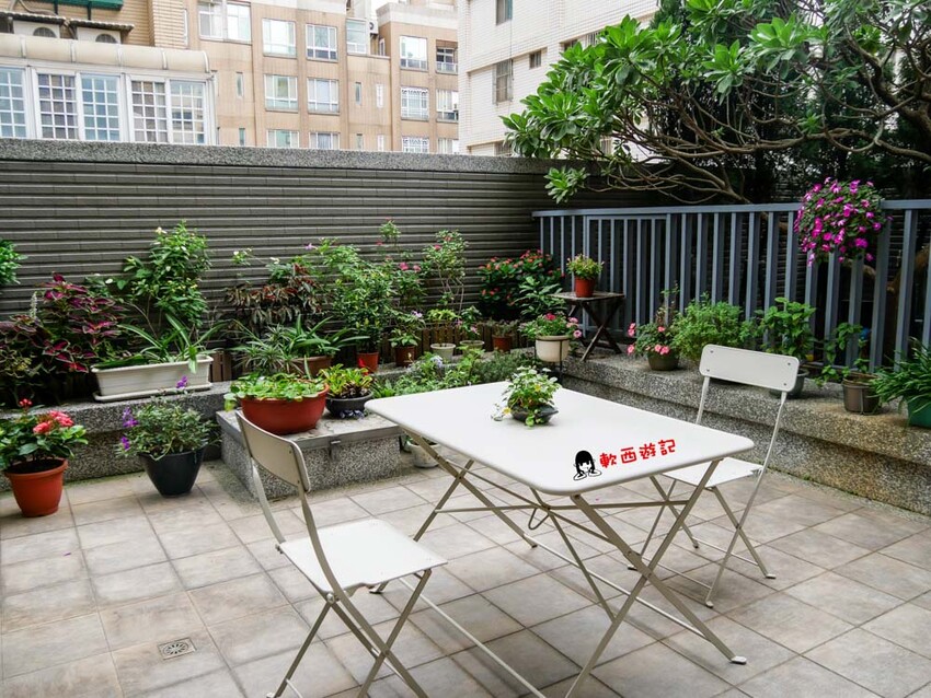 桃園龜山美食》37 Cafe●隱身巷弄內挑高透明玻璃屋咖啡廳 桃園市民/當月壽星9折優惠 招牌綜合乳酪球 桃園美食/桃園餐廳 - 軟西，遊記