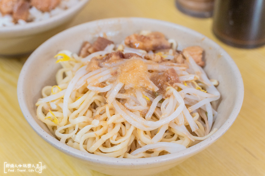 人氣強強滾的人氣小攤,是許多彰化學生的回憶~