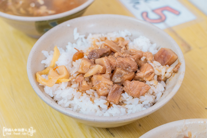 人氣強強滾的人氣小攤,是許多彰化學生的回憶~