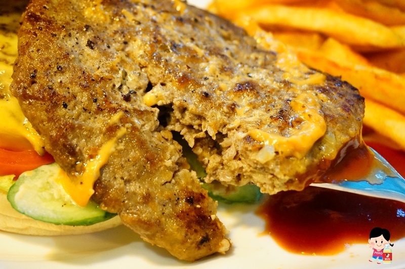 林斯漢堡美式餐廳.Lin's Burger.板橋早午餐.板橋美式餐廳.板橋漢堡推薦.府中站美食.板橋美食.團體聚餐包場.林斯漢堡菜單.