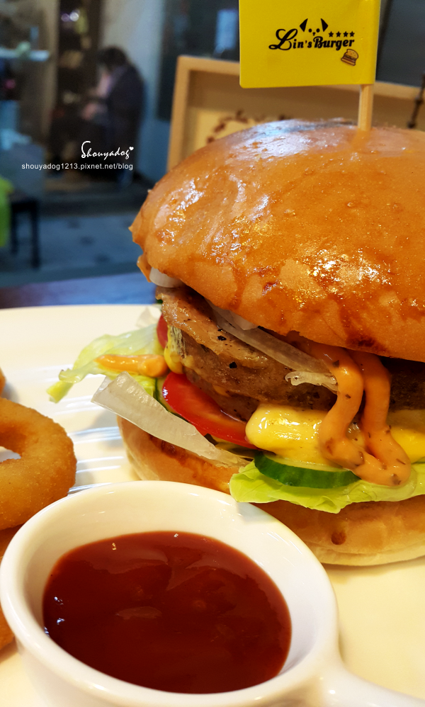 林斯漢堡美式餐廳 Lin's Burger:【美式漢堡】板橋府中美食 Lin's Burger 林斯漢堡美式餐廳