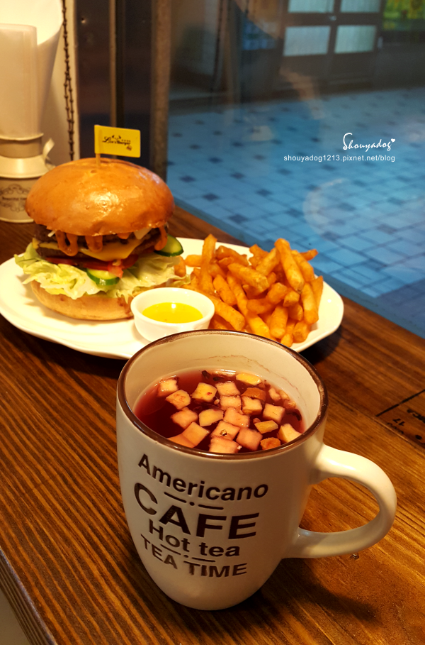 林斯漢堡美式餐廳 Lin's Burger:【美式漢堡】板橋府中美食 Lin's Burger 林斯漢堡美式餐廳