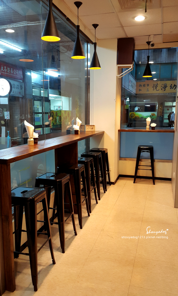 林斯漢堡美式餐廳 Lin's Burger:【美式漢堡】板橋府中美食 Lin's Burger 林斯漢堡美式餐廳