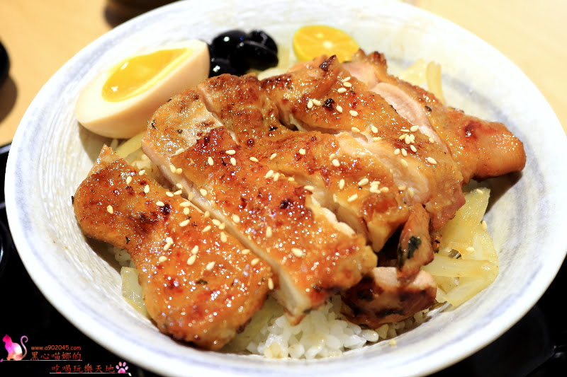 高雄前鎮區︱醞 燒肉丼飯屋　打卡送飲料！簡約和風丼飯，這樣吃超滿足！