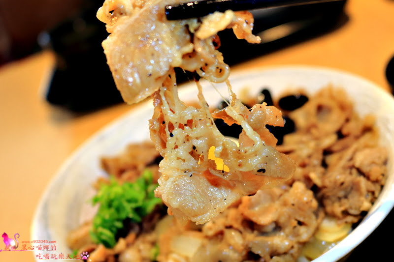 高雄前鎮區︱醞 燒肉丼飯屋　打卡送飲料！簡約和風丼飯，這樣吃超滿足！