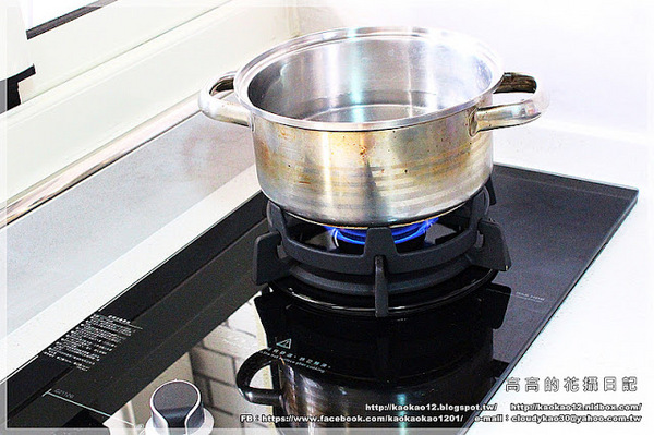 麵條先生:【宅配】麵條先生乾拌麵《臺南關廟麵。純手工。太陽烤的麵》 麵條先生:【宅配】麵條先生乾拌麵《臺南關廟麵。純手工。太陽烤的麵》