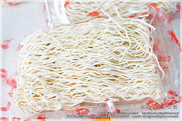 麵條先生:【宅配】麵條先生乾拌麵《臺南關廟麵。純手工。太陽烤的麵》 麵條先生:【宅配】麵條先生乾拌麵《臺南關廟麵。純手工。太陽烤的麵》