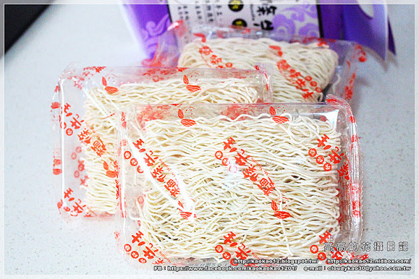 麵條先生:【宅配】麵條先生乾拌麵《臺南關廟麵。純手工。太陽烤的麵》 麵條先生:【宅配】麵條先生乾拌麵《臺南關廟麵。純手工。太陽烤的麵》