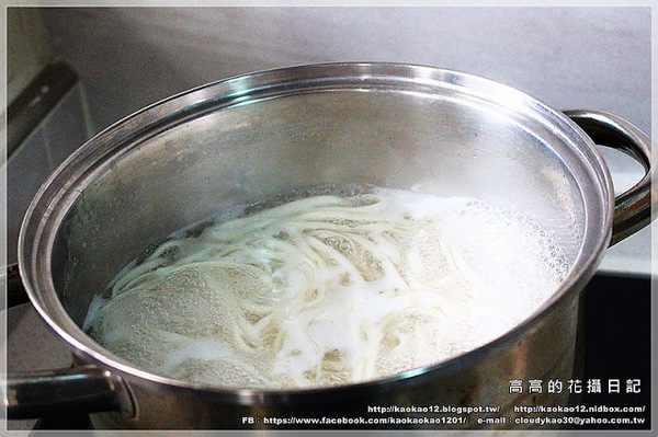 麵條先生:【宅配】麵條先生乾拌麵《臺南關廟麵。純手工。太陽烤的麵》 麵條先生:【宅配】麵條先生乾拌麵《臺南關廟麵。純手工。太陽烤的麵》