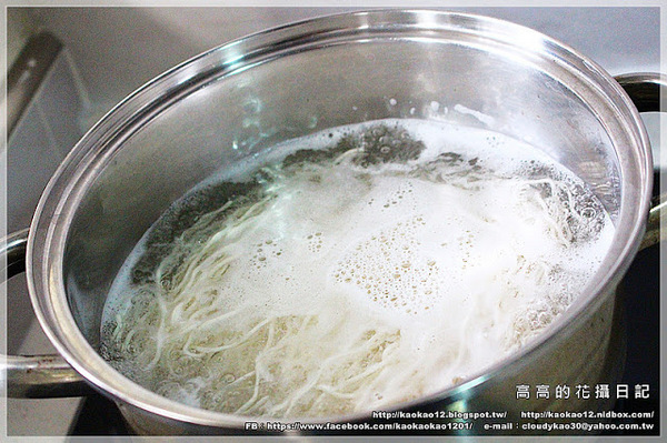 麵條先生:【宅配】麵條先生乾拌麵《臺南關廟麵。純手工。太陽烤的麵》 麵條先生:【宅配】麵條先生乾拌麵《臺南關廟麵。純手工。太陽烤的麵》