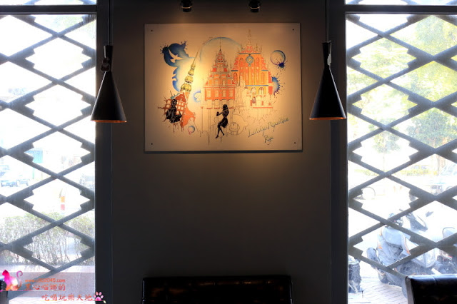 高雄前金區︱麋鹿背包飛鏢/餐酒館 高雄唯一下午兩點營業,可以親子同樂的餐酒館,閨密聚會新去處!