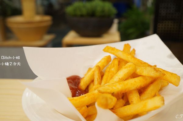 BITCH FLYFLY_4737_结果_结果.jpg