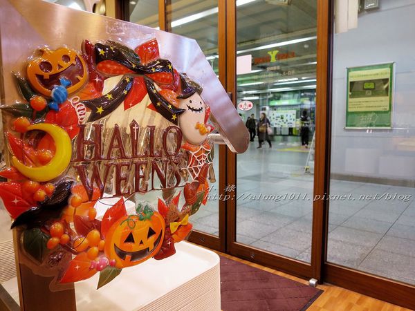 BAKERY  CAFE EAST YEAST  イーストイースト(大塚サテライト店)：JR大塚駅的小確幸      ..BAKERY  CAFE  EAST  YEAST~