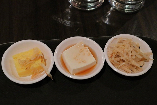 Sigrid Coffee:【台北食記】 Sigrid Coffee 咖啡(居野咖啡)/超顏質店長日本藝人石原唯斗/冰滴咖啡/日本小鮮肉地親切的服務超優