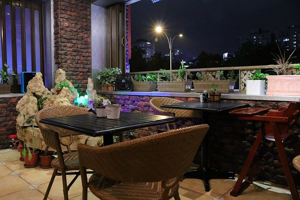 Sigrid Coffee:【台北食記】 Sigrid Coffee 咖啡(居野咖啡)/超顏質店長日本藝人石原唯斗/冰滴咖啡/日本小鮮肉地親切的服務超優