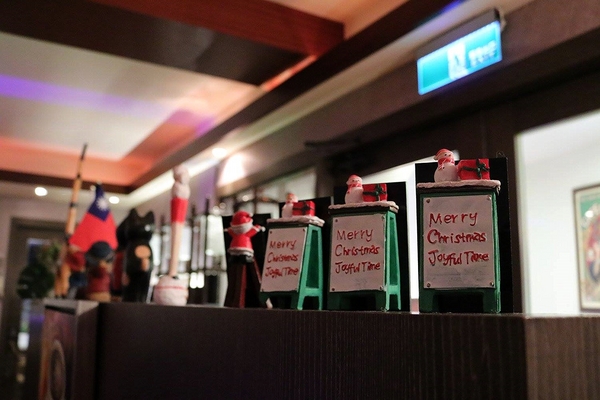 Sigrid Coffee:【台北食記】 Sigrid Coffee 咖啡(居野咖啡)/超顏質店長日本藝人石原唯斗/冰滴咖啡/日本小鮮肉地親切的服務超優