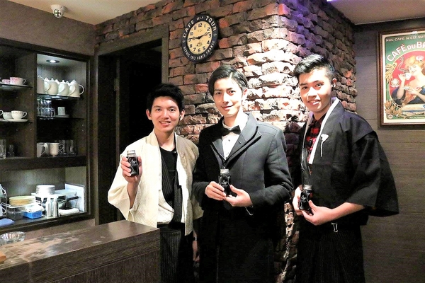 Sigrid Coffee:【台北食記】 Sigrid Coffee 咖啡(居野咖啡)/超顏質店長日本藝人石原唯斗/冰滴咖啡/日本小鮮肉地親切的服務超優