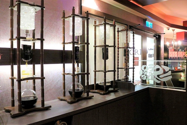 Sigrid Coffee:【台北食記】 Sigrid Coffee 咖啡(居野咖啡)/超顏質店長日本藝人石原唯斗/冰滴咖啡/日本小鮮肉地親切的服務超優