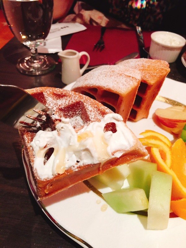 sigrid咖啡:【中山區日系頂級尊榮的浪漫咖啡廳推薦】SIGRID COFFEE一生必來一次、約會必勝~享用貴婦下午茶及頂級莊園咖啡真是人生一大樂事!噹噹媽和好閨蜜Chloe超推薦~