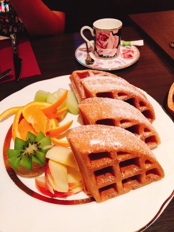 sigrid咖啡:【中山區日系頂級尊榮的浪漫咖啡廳推薦】SIGRID COFFEE一生必來一次、約會必勝~享用貴婦下午茶及頂級莊園咖啡真是人生一大樂事!噹噹媽和好閨蜜Chloe超推薦~