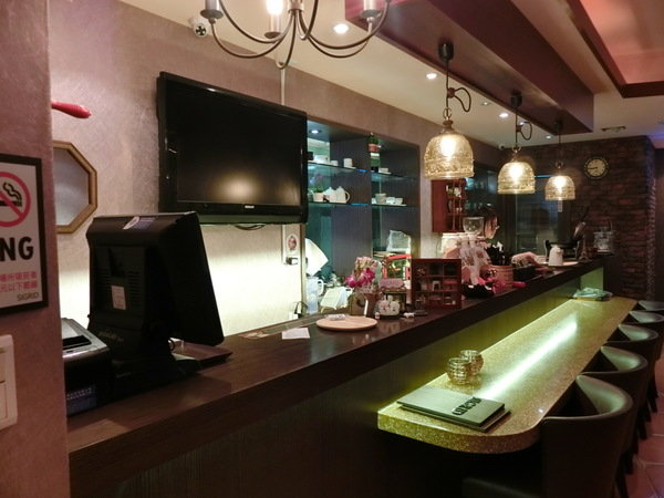 sigrid咖啡:【中山區日系頂級尊榮的浪漫咖啡廳推薦】SIGRID COFFEE一生必來一次、約會必勝~享用貴婦下午茶及頂級莊園咖啡真是人生一大樂事!噹噹媽和好閨蜜Chloe超推薦~