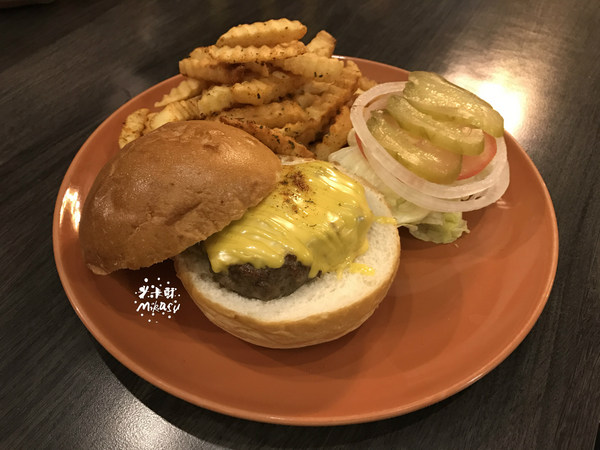 小食光： 【高雄/食﹡前鎮】紅線三多商圈站．微地雷分享文．小食光