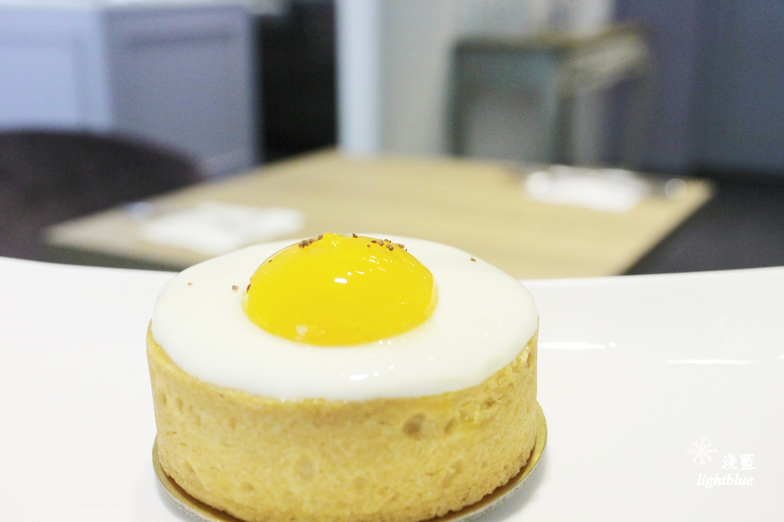 [ 忠孝復興站美食 ] 淺藍 × 1789 Café by Cyrille Courant忠孝店～超可愛雞蛋塔、限量爆漿櫻桃可頌
