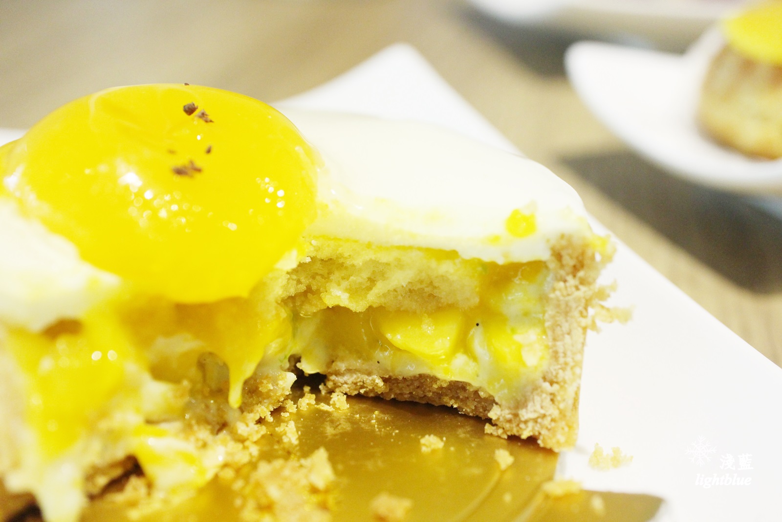 [ 忠孝復興站美食 ] 淺藍 × 1789 Café by Cyrille Courant忠孝店～超可愛雞蛋塔、限量爆漿櫻桃可頌