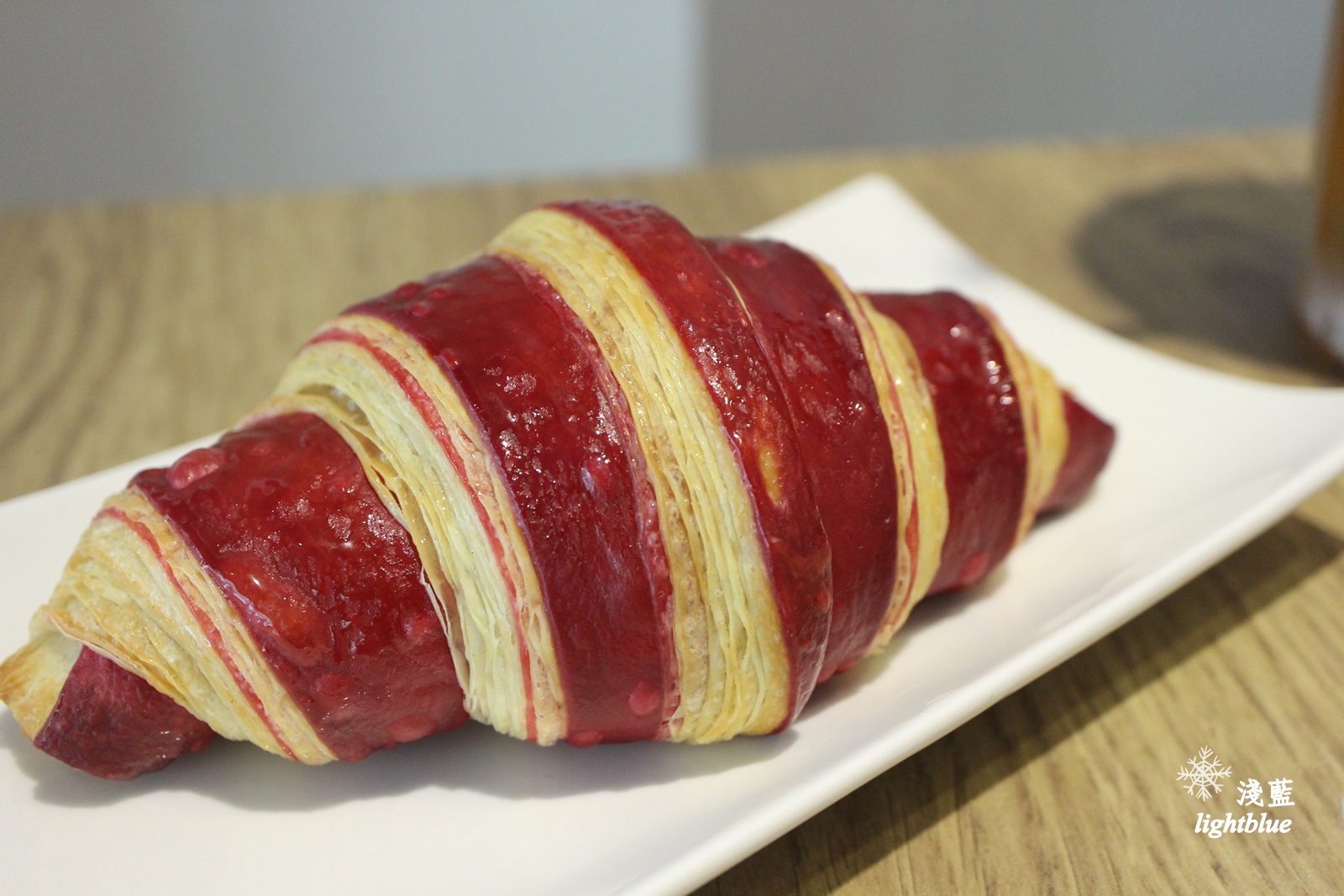 [ 忠孝復興站美食 ] 淺藍 × 1789 Café by Cyrille Courant忠孝店～超可愛雞蛋塔、限量爆漿櫻桃可頌