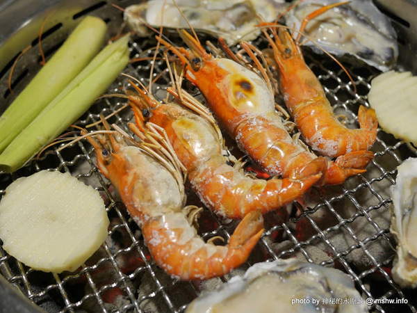 燒肉眾 精緻炭火燒肉(台中文心店):【食記】台中燒肉眾 精緻炭火燒肉/台中文心店@南屯家樂福-捷運MRT溝仔墘 : 價格輕鬆選,精緻路線的和牛燒肉吃到飽