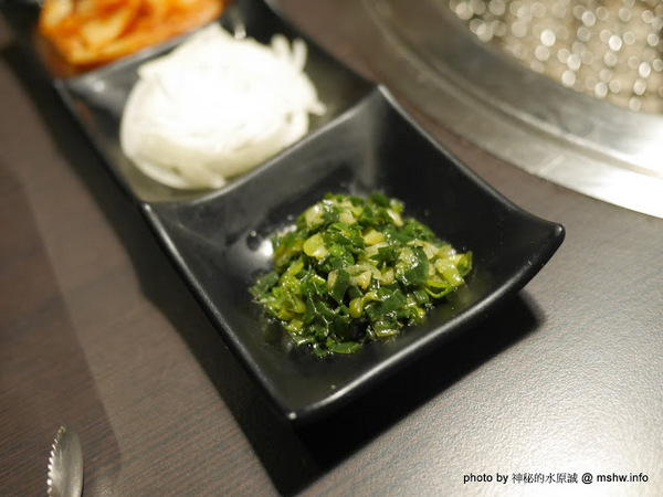 燒肉眾 精緻炭火燒肉(台中文心店):【食記】台中燒肉眾 精緻炭火燒肉/台中文心店@南屯家樂福-捷運MRT溝仔墘 : 價格輕鬆選,精緻路線的和牛燒肉吃到飽