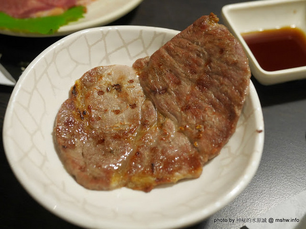 燒肉眾 精緻炭火燒肉(台中文心店):【食記】台中燒肉眾 精緻炭火燒肉/台中文心店@南屯家樂福-捷運MRT溝仔墘 : 價格輕鬆選,精緻路線的和牛燒肉吃到飽