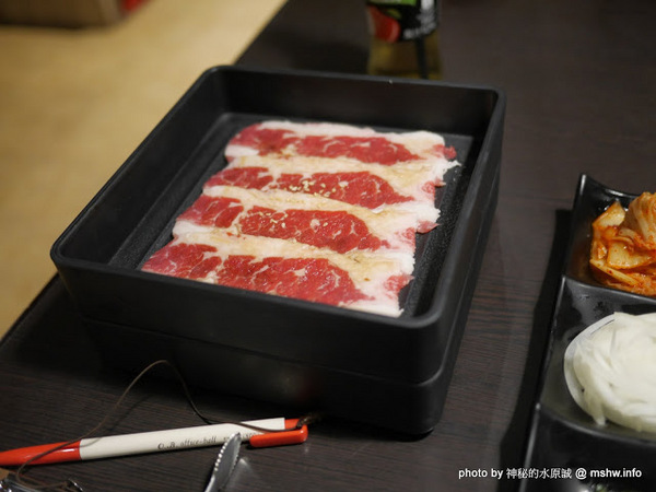 燒肉眾 精緻炭火燒肉(台中文心店):【食記】台中燒肉眾 精緻炭火燒肉/台中文心店@南屯家樂福-捷運MRT溝仔墘 : 價格輕鬆選,精緻路線的和牛燒肉吃到飽