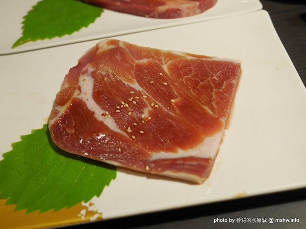 燒肉眾 精緻炭火燒肉(台中文心店):【食記】台中燒肉眾 精緻炭火燒肉/台中文心店@南屯家樂福-捷運MRT溝仔墘 : 價格輕鬆選,精緻路線的和牛燒肉吃到飽