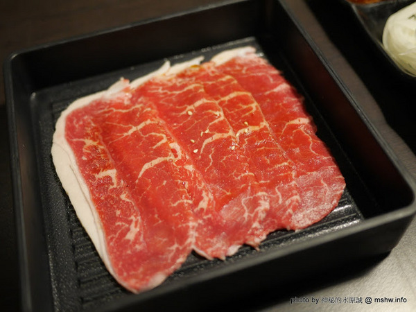 燒肉眾 精緻炭火燒肉(台中文心店):【食記】台中燒肉眾 精緻炭火燒肉/台中文心店@南屯家樂福-捷運MRT溝仔墘 : 價格輕鬆選,精緻路線的和牛燒肉吃到飽