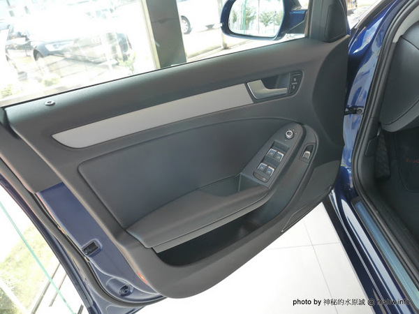 台中豐田國際車業:【景點】台中豐田車業-帝寶國際車業~國際自動車株式會社.認證二手中古車展場@南屯龍富夜市 : 態度友善, 資訊透明, 貼心專業的購車服務