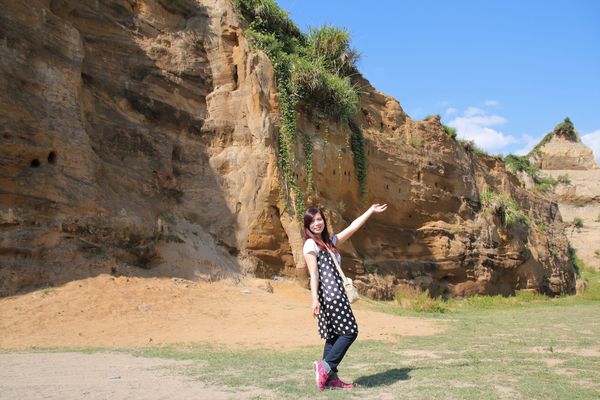 八里林口水牛坑:【新北市林口景點】水牛坑~台版美國大峽谷,林口秘境夢幻湖畔,擎天崗式大草原,婚紗電影外拍聖地