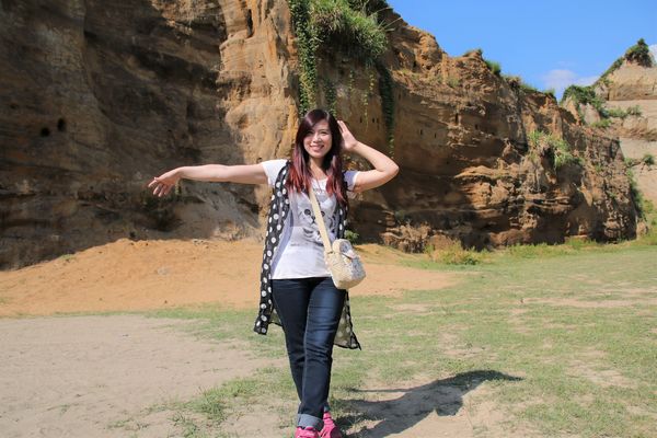 八里林口水牛坑:【新北市林口景點】水牛坑~台版美國大峽谷,林口秘境夢幻湖畔,擎天崗式大草原,婚紗電影外拍聖地