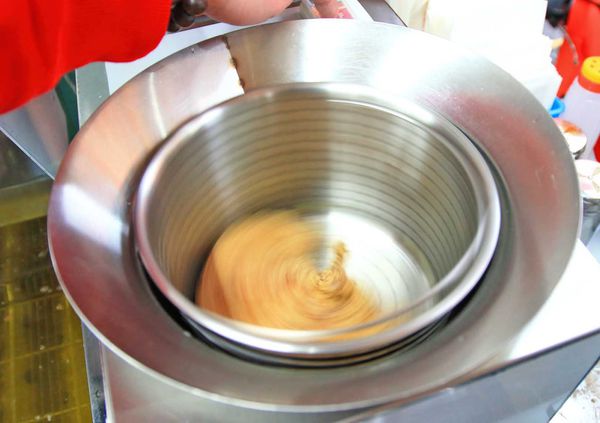 【三重美食】噴汁炸雞-1元硬幣厚度的厚切爆汁雞排