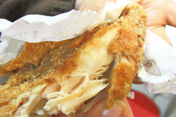 【三重美食】噴汁炸雞-1元硬幣厚度的厚切爆汁雞排