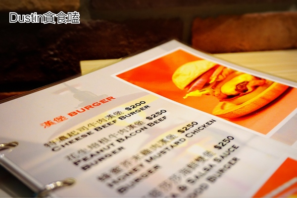 PALM PASTA 棕櫚樹義大利麵(信義店)：【北醫商圈】直播賽事運動餐廳｜象山美景飽食の早午餐首選『 PALM PASTA 棕櫚樹義大利麵』